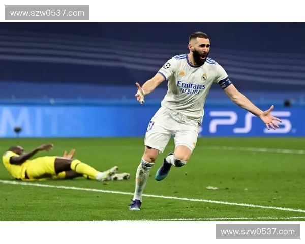 本泽马皇马球衣纪念版发布引发球迷热潮象征传奇与荣耀的完美结合